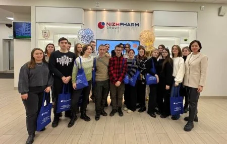 Социальная ответственность Более 200 студентов побывали на производствах «НИЖФАРМ» в 2024 году